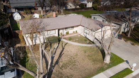 298 E Sandra Ave, Tulare, CA 93274 photo 5