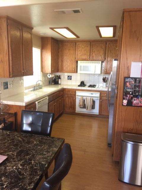 185 N Wathen Ave, Clovis, CA 93611 photo 3