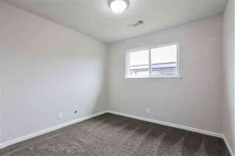 900 E Cinnamon Dr, Lemoore, CA 93245 photo 16