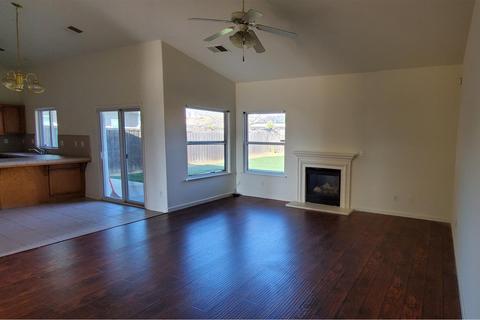 1447 Florence Ave, Dinuba, CA 93618 photo 6