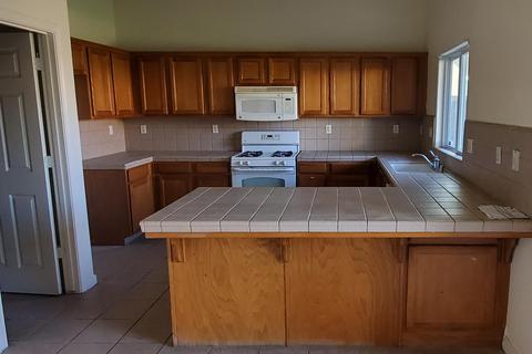 1447 Florence Ave, Dinuba, CA 93618 photo 10