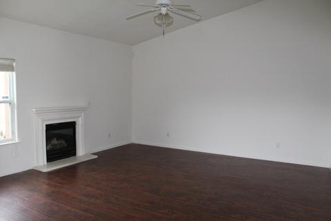 1447 Florence Ave, Dinuba, CA 93618 photo 7