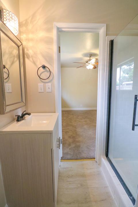 229 E Chavez Ave, Visalia, CA 93291 photo 26