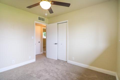 229 E Chavez Ave, Visalia, CA 93291 photo 19