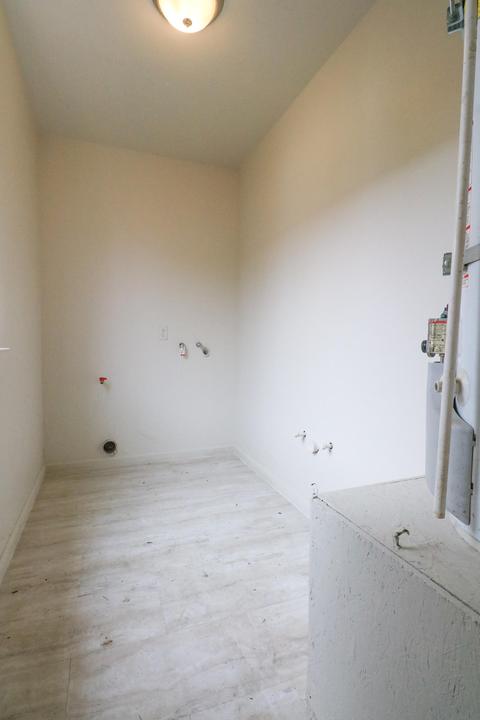 229 E Chavez Ave, Visalia, CA 93291 photo 30