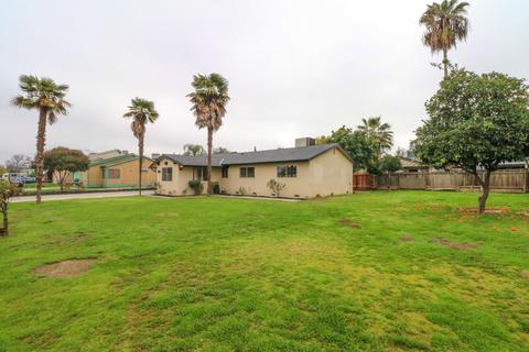 229 E Chavez Ave, Visalia, CA 93291 photo 4