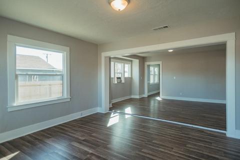 915 E Davis St, Pixley, CA 93256 photo 4