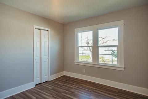 915 E Davis St, Pixley, CA 93256 photo 14