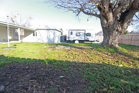 1493 E Sequoia Ave, Tulare, CA 93274 photo 18