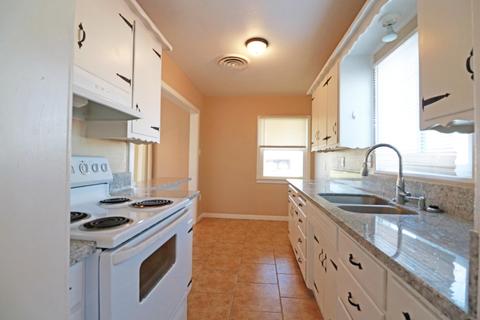 1493 E Sequoia Ave, Tulare, CA 93274 photo 7