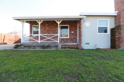 1493 E Sequoia Ave, Tulare, CA 93274 photo 2