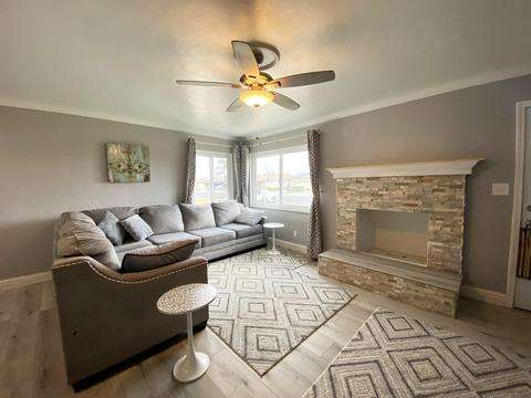 2934 E Laurel Ave, Visalia, CA 93292 photo 3