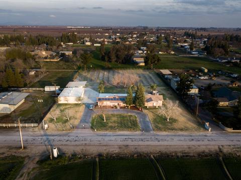 320 Morrison St, Tulare, CA 93274 photo 7
