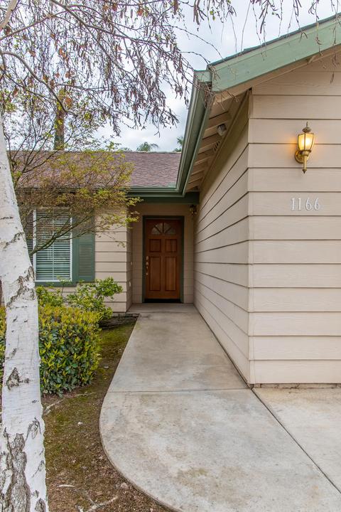 1166 Meadow Ave, Exeter, CA 93221 photo 3