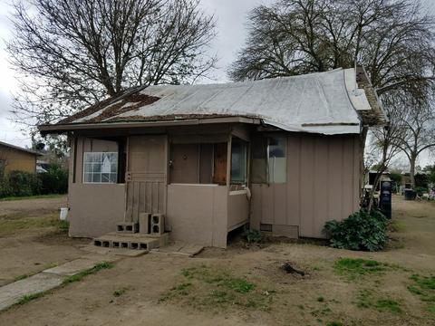 961 Walnut St, Pixley, CA 93256 photo 2