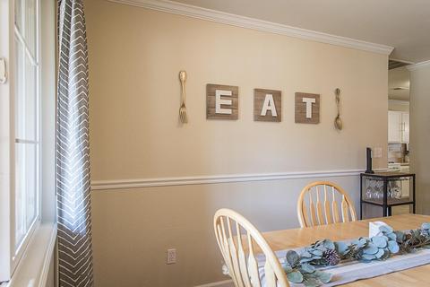 2234 E Chestnut Ct, Visalia, CA 93292 photo 14