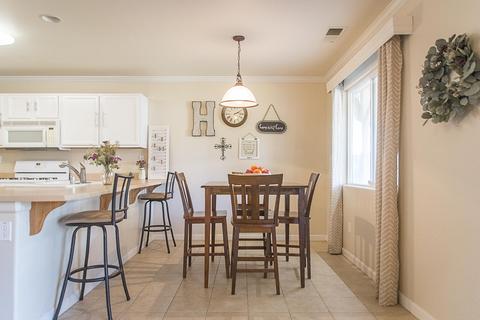 2234 E Chestnut Ct, Visalia, CA 93292 photo 7