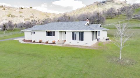 45694 Longview Rd, Squaw Valley, CA 93675 photo 1