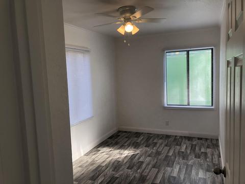 490 Homassel Ave, Lindsay, CA 93247 photo 7