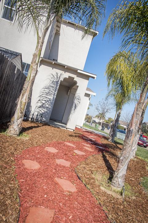 1449 Keith Ave, Dinuba, CA 93618 photo 4
