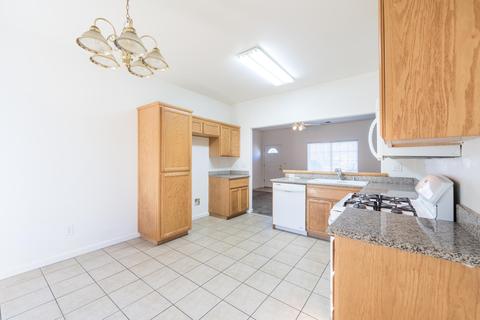 975 Bainum Ave, Corcoran, CA 93212 photo 10