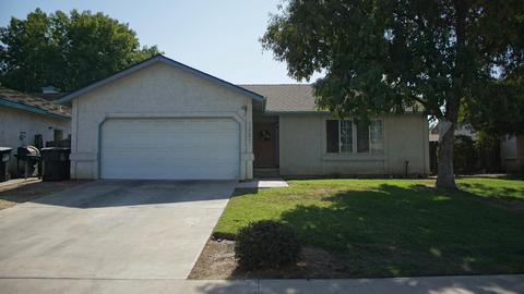 1921 E Pershing Ave, Visalia, CA 93292 photo 1
