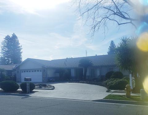 1375 E Carmelo Ave, Tulare, CA 93274 photo 3