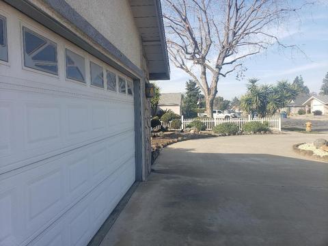 1375 E Carmelo Ave, Tulare, CA 93274 photo 5