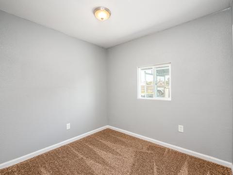 891 E Davis St, Pixley, CA 93256 photo 11