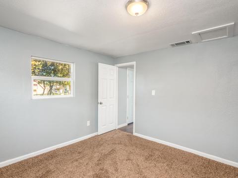 891 E Davis St, Pixley, CA 93256 photo 10