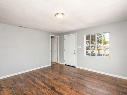 891 E Davis St, Pixley, CA 93256 photo 6