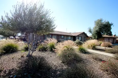 355 E Curtis Ave, Reedley, CA 93654 photo 1