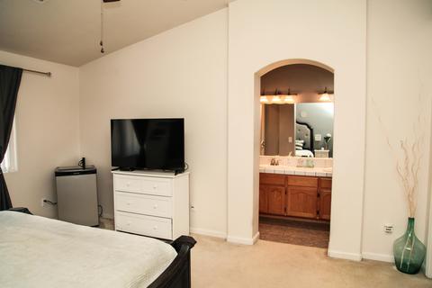 2420 E Seeger Ave, Visalia, CA 93292 photo 25