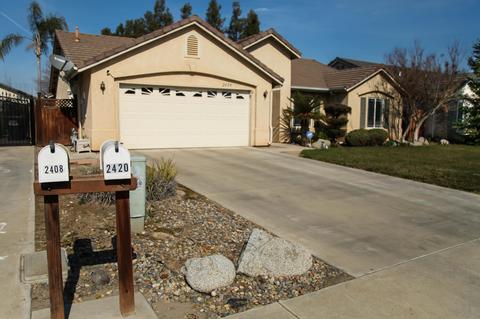2420 E Seeger Ave, Visalia, CA 93292 photo 2