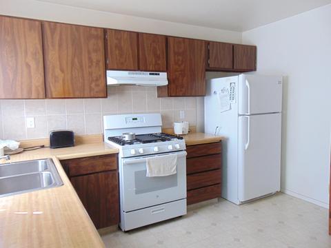 842 Avocado Ct, Lemoore, CA 93245 photo 4