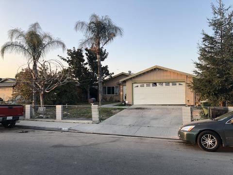1216 Iris St, Wasco, CA 93280 photo 2