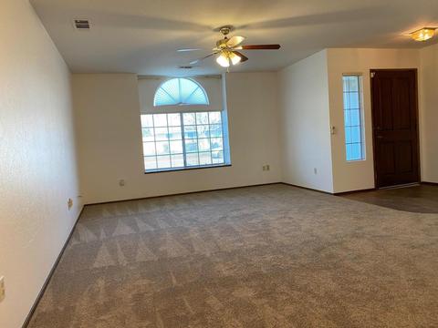 4627 W Iris Ave, Visalia, CA 93277 photo 5