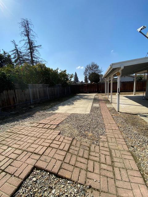 4627 W Iris Ave, Visalia, CA 93277 photo 23