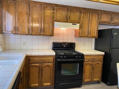 4627 W Iris Ave, Visalia, CA 93277 photo 11