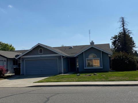 4627 W Iris Ave, Visalia, CA 93277 photo 1