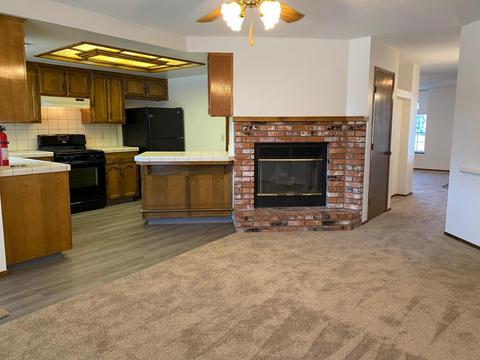 4627 W Iris Ave, Visalia, CA 93277 photo 8