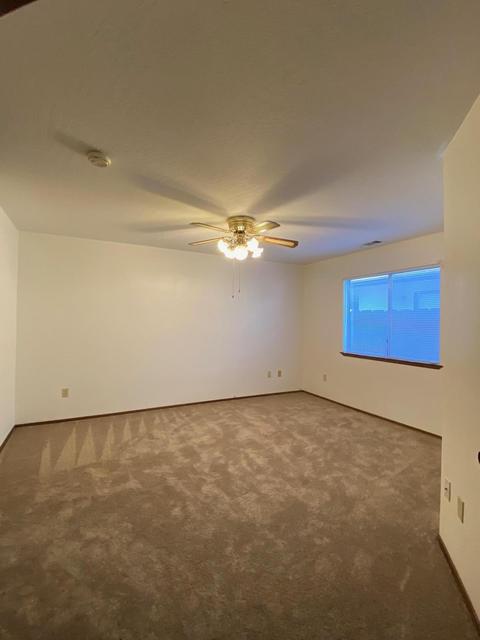 4627 W Iris Ave, Visalia, CA 93277 photo 13