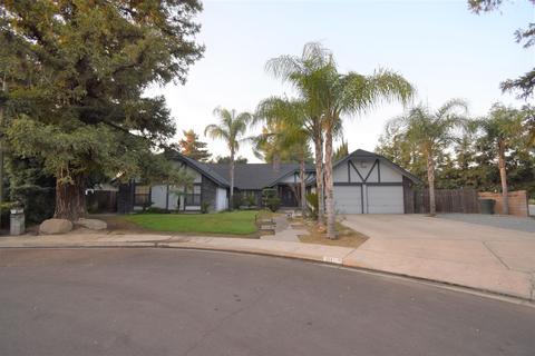 111 E Dorothea Ct, Visalia, CA 93277 photo 1