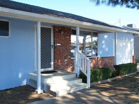 3220 E Westcott Ave, Visalia, CA 93292 photo 4
