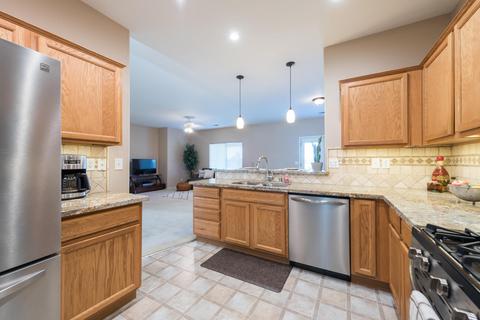 1008 Oak Ct, Fowler, CA 93625 photo 8
