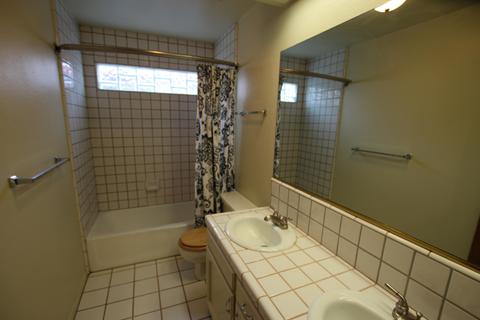 2215 E Kaweah Ct, Visalia, CA 93292 photo 14