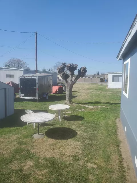 154 S Newman Rd, Tipton, CA 93272 photo 3