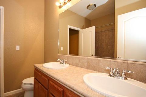 349 E Olson Ave, Reedley, CA 93654 photo 23