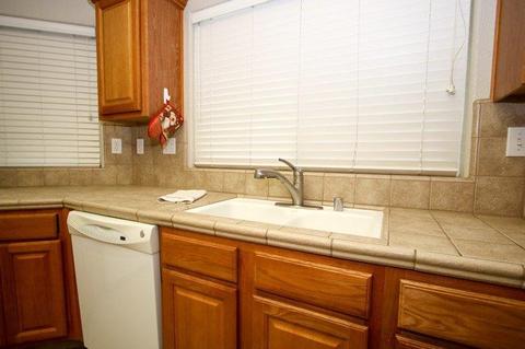349 E Olson Ave, Reedley, CA 93654 photo 16
