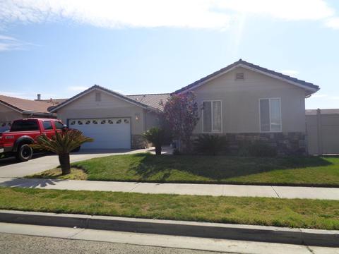 1623 Eagle St, Lemoore, CA 93245 photo 2